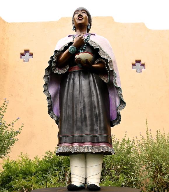 Estella Loretto - “Morning Prayer," bronze, 2000. Photo Courtesy of Museum of Indian Art and Culture.