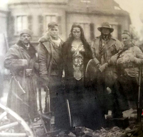 The mysterious WWI image - who is standing next to Wonder Woman with regalia?  (Warner Brothers)